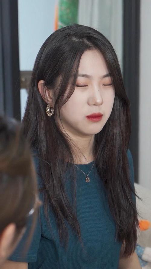 姐妹吃瓜回复,揭秘娱乐圈幕后真相